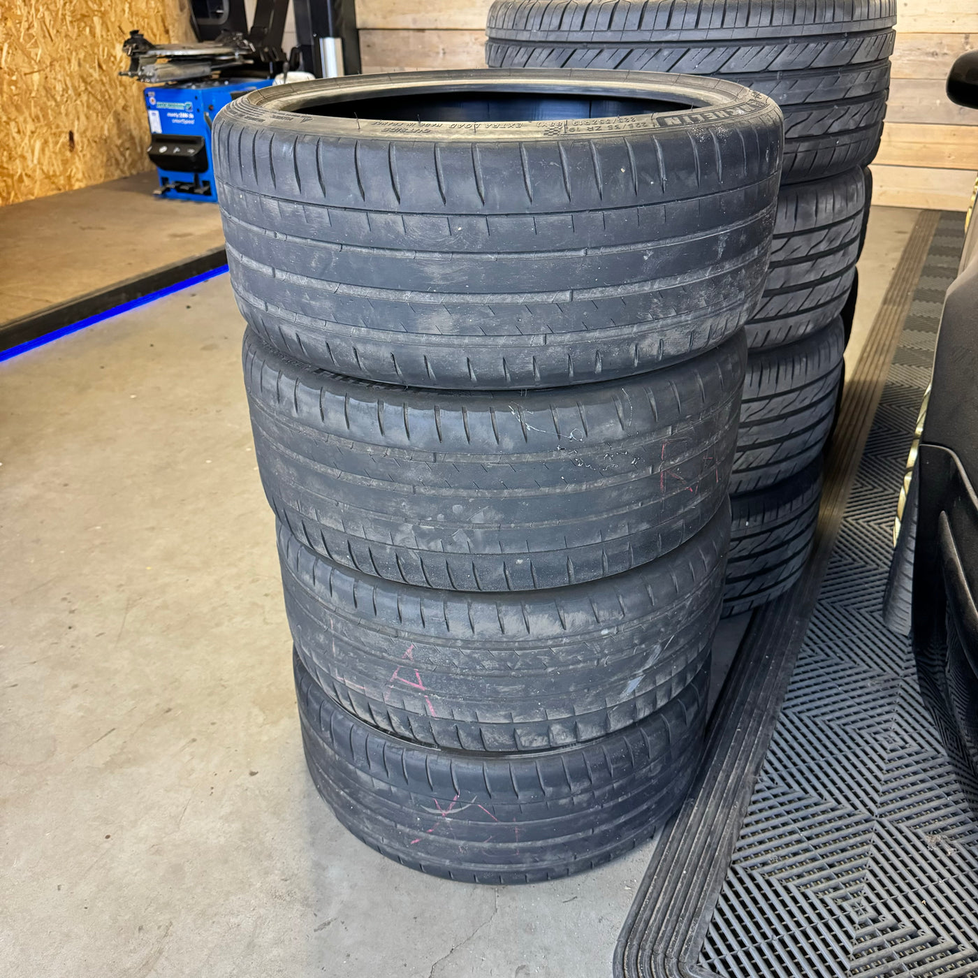 4x 225/35R19 Michelin Pilot Sport 4S