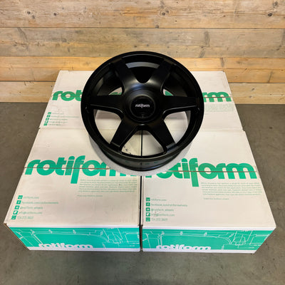 Rotiform SIX