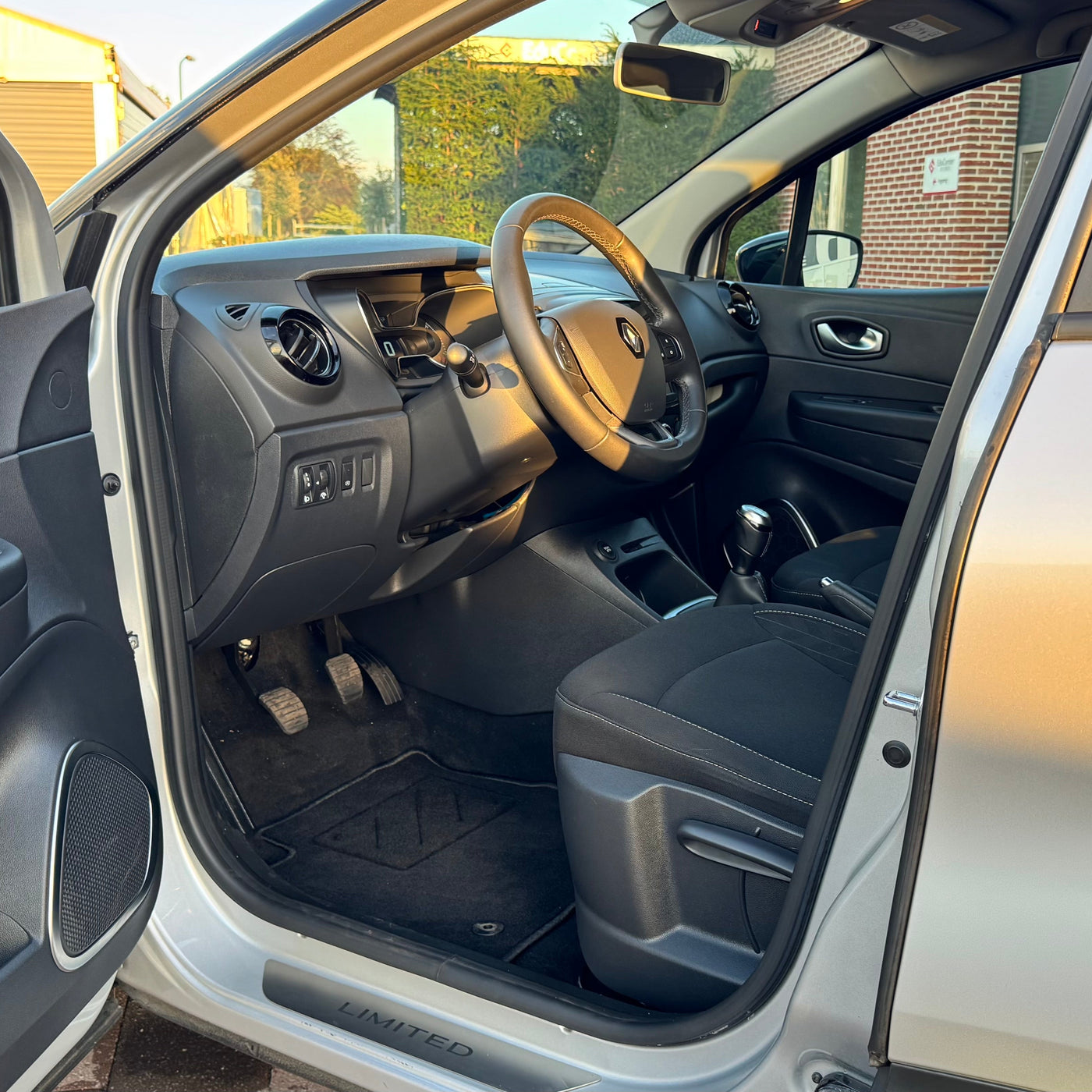 Renault Captur 0.9 TCe Limited Verkocht