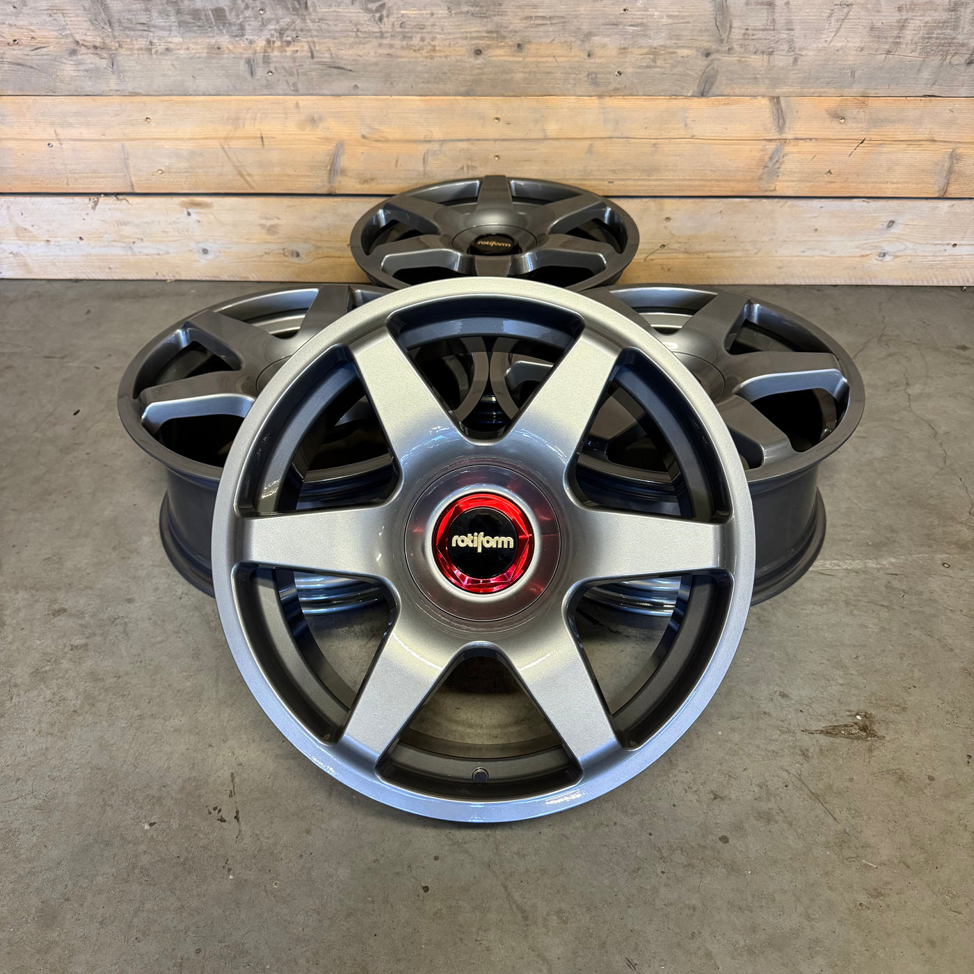 Rotiform SIX