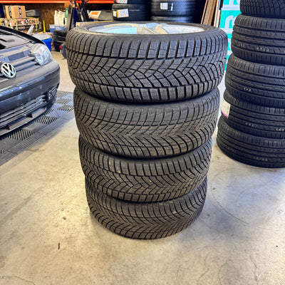 4x 225/50R17 Goodyear Ultragrip