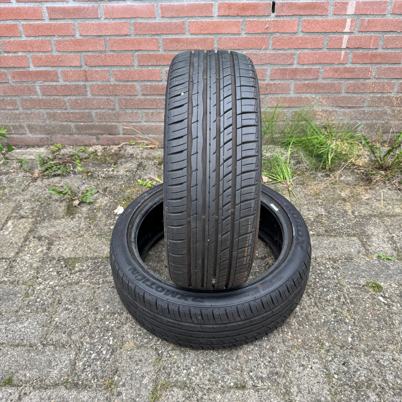 4x 185/45R17 Roadx Rxmotion