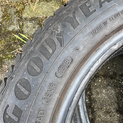 2x 185/65R15 Goodyear Vector4seasons