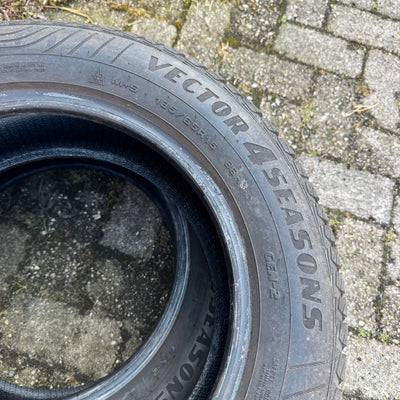 2x 185/65R15 Goodyear Vector4seasons