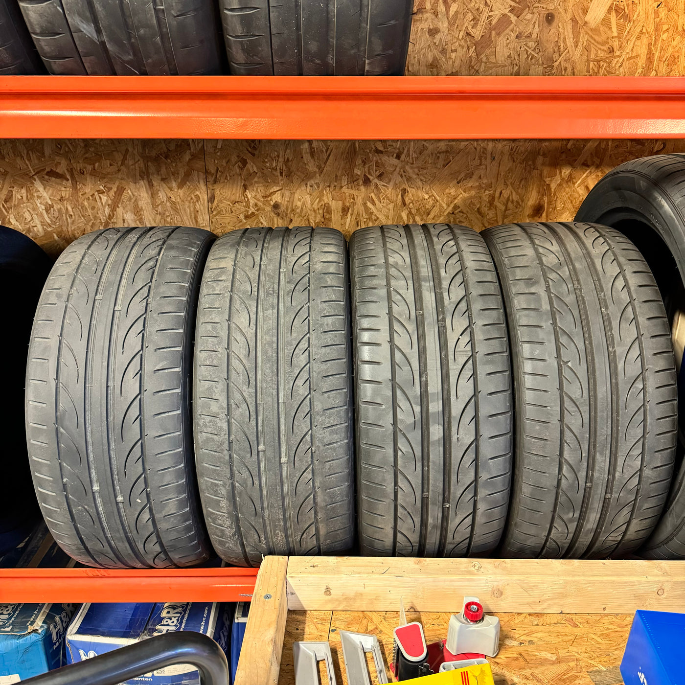 4x 225/35R19 Hankook Ventus V12