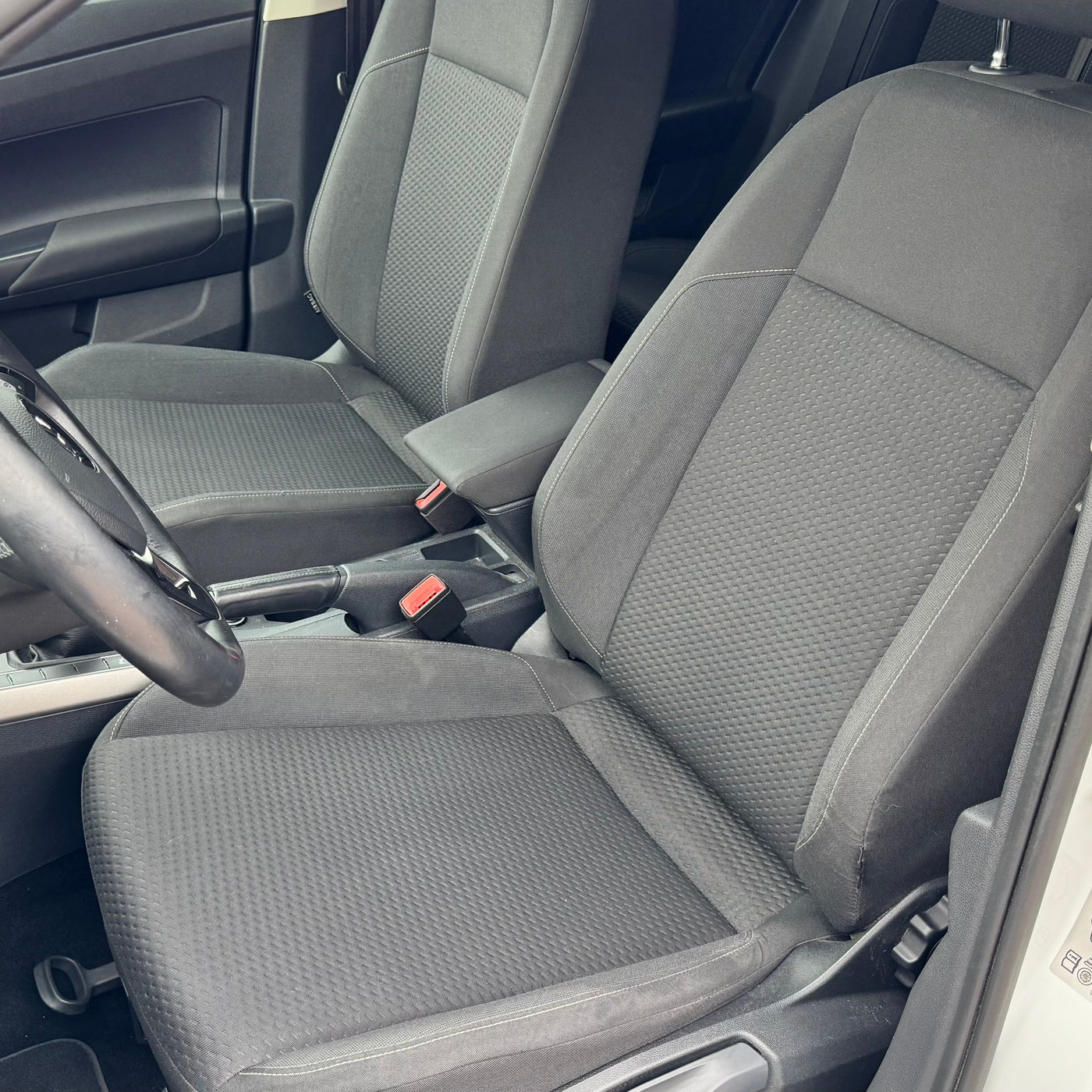 Volkswagen Polo 1.0 Comfortline Business R