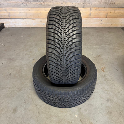 2x 215/55R16 Goodyear Vector 4 Seasons