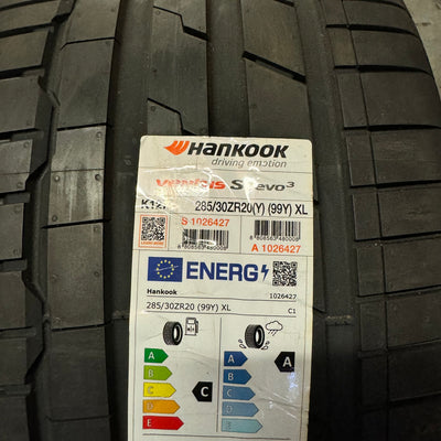 2x 285/30R20 Hankook Ventus S1 Evo 3