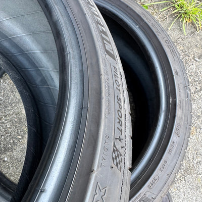 2x 255/35R19 Michelin Pilot Sport 4