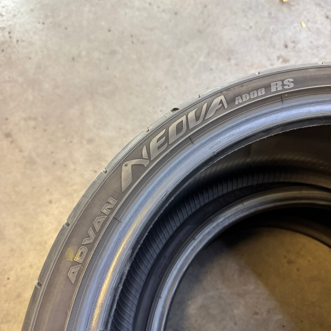 2x 235/35R19 Yokohama Advan Nedva ad08 RS