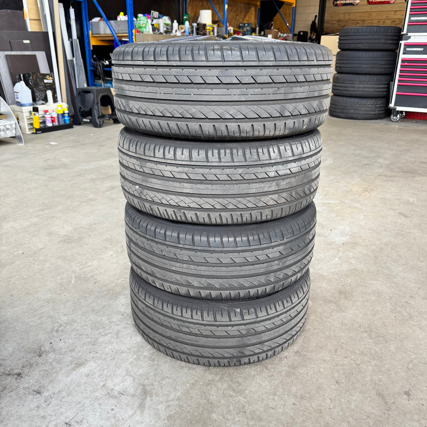 4x 215/35R18 Hifly Hf805